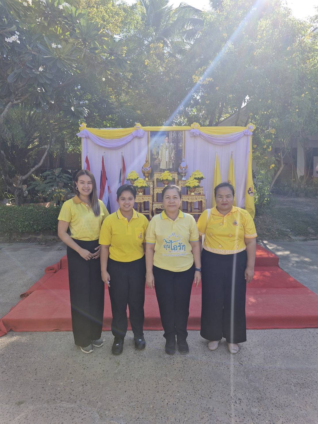 จังหวัดสกลนคร รวมพลังสร้างสัปปายะสู่วัดด้วยวิถี 5 ส (Big Cleaning Day) เพื่อถวายเป็นพระราชกุศล เนื่องในโอกาสวันคล้ายวันพระบรมราชสมภพ พระบาทสมเด็จพระบรมชนกาธิเบศร มหาภูมิพลอดุลยเดชมหาราช บรมนาถบพิตร 5 ธันวาคม 2567 ณ วัดสะพานคำ อำเภอเมืองสกลนคร