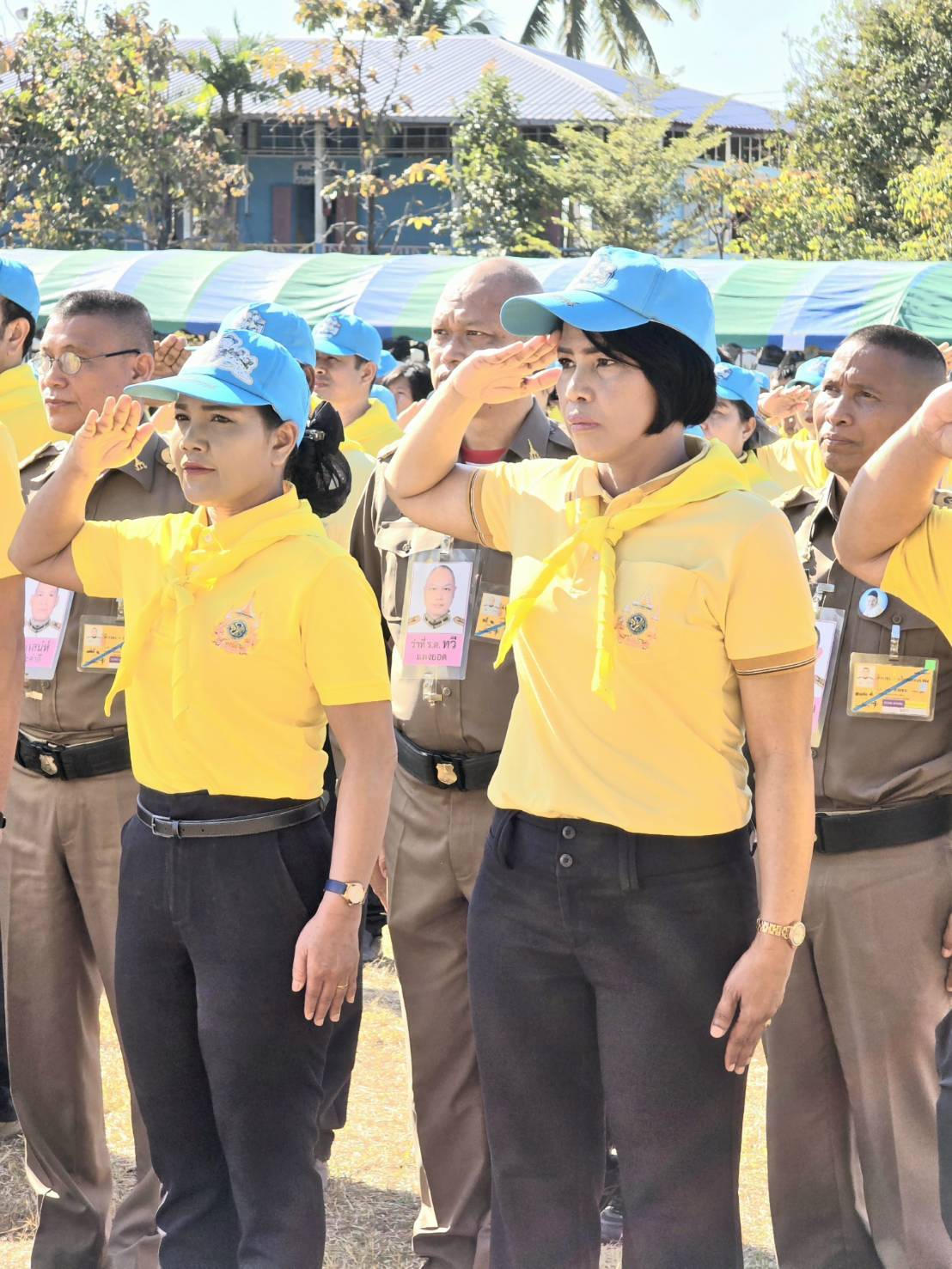 จิตอาสาพระราชทาน จังหวัดสกลนคร ทำความดีด้วยหัวใจ จัดกิจกรรมจิตอาสาออกให้บริการประชาชน มอบถุงพระราชทานเนื่องในวันคล้ายวันพระบรมราชสมภพ พระบาทสมเด็จพระบรมชนกาธิเบศร มหาภูมิพลอดุลยเดชมหาราช บรมนาถบพิตร วันชาติ และวันพ่อแห่งชาติ