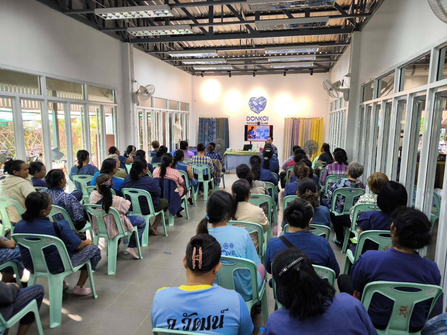 📢จังหวัดสกลนคร : ยกระดับมรดกแห่งภูมิปัญญา ดอนกอยโมเดล สู่การพัฒนาที่ยั่งยืน กิจกรรมหลักที่ 1 ฝึกอบรมการยกระดับมรดกแห่งภูมิปัญญา ดอนกอยโมเดล