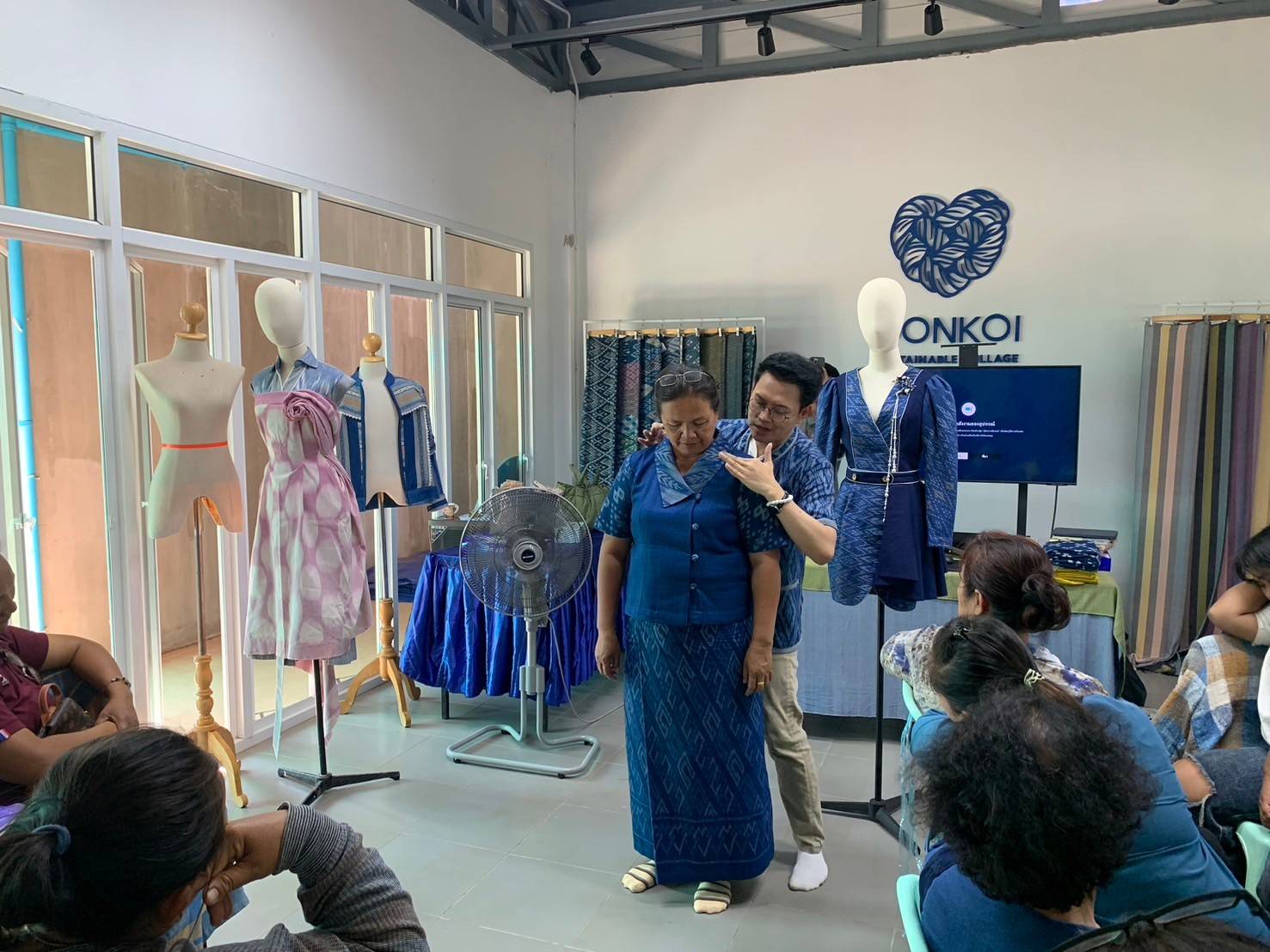 📢จังหวัดสกลนคร : ยกระดับมรดกแห่งภูมิปัญญา ดอนกอยโมเดล สู่การพัฒนาที่ยั่งยืน กิจกรรมหลักที่ 1 ฝึกอบรมการยกระดับมรดกแห่งภูมิปัญญา ดอนกอยโมเดล
