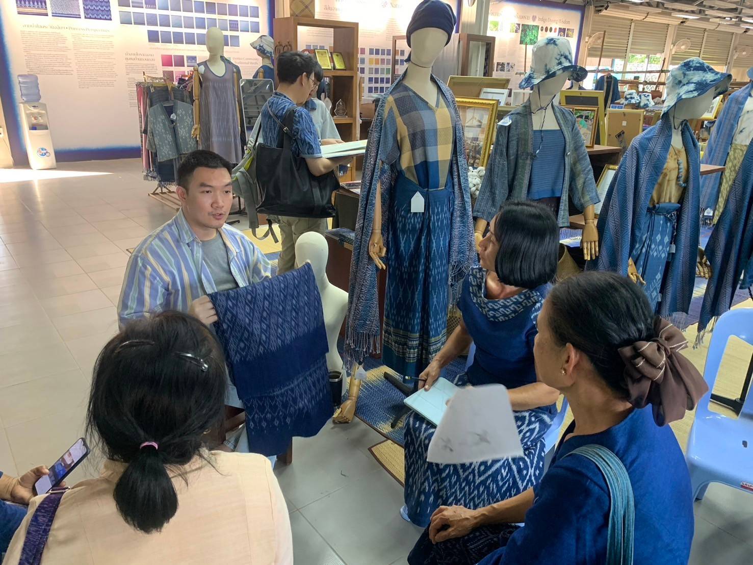 📢จังหวัดสกลนคร : ยกระดับมรดกแห่งภูมิปัญญา ดอนกอยโมเดล สู่การพัฒนาที่ยั่งยืน กิจกรรมหลักที่ 1 ฝึกอบรมการยกระดับมรดกแห่งภูมิปัญญา ดอนกอยโมเดล