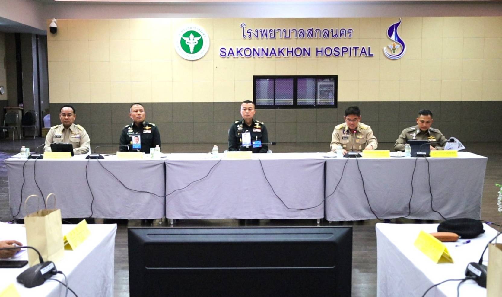 📢แม่ทัพภาคที่ 2 ลงพื้นที่ติดตามการปฏิบัติงานตามนโยบายและข้อสั่งการ เพื่อแก้ไขปัญหายาเสพติด ในพื้นที่ จ.สกลนคร