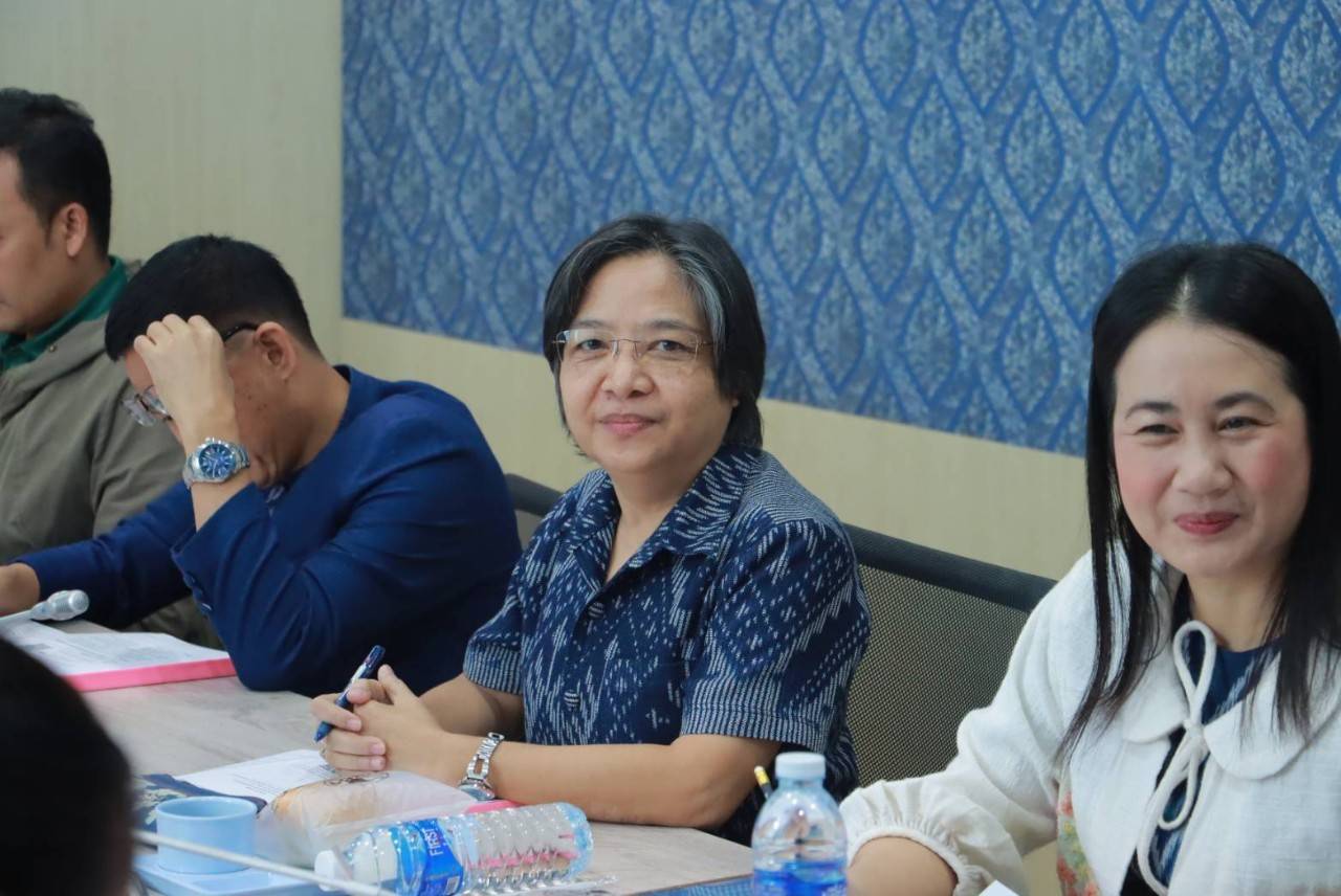 📢จังหวัดสกลนคร : จัดประชุมคณะอนุกรรมการบริหารกองทุนพัฒนาบทบาทสตรีจังหวัดสกลนคร ครั้งที่ 7/2567