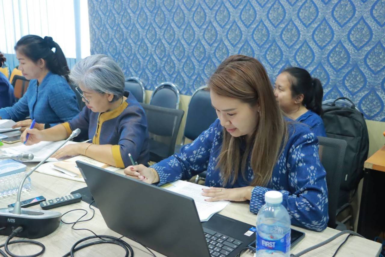 📢จังหวัดสกลนคร : จัดประชุมคณะอนุกรรมการบริหารกองทุนพัฒนาบทบาทสตรีจังหวัดสกลนคร ครั้งที่ 7/2567