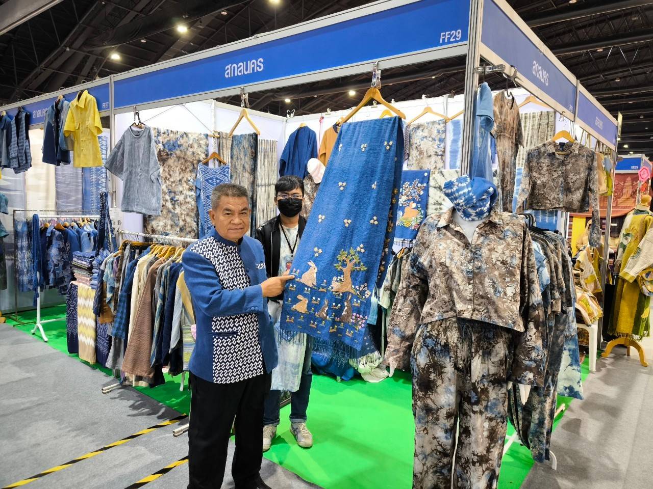 📢พช.สกลนคร ชวนเที่ยวงาน OTOP CITY 2024 Happy Market “มอบความสุข ด้วยของขวัญล้ำค่า จากภูมิปัญญาไทย” 14-22 ธ.ค. 67 ณ ชาเลนเจอร์ฮอลล์ 1-3 ศูนย์แสดงสินค้าและการประชุมอิมแพ็ค เมืองทองธานี