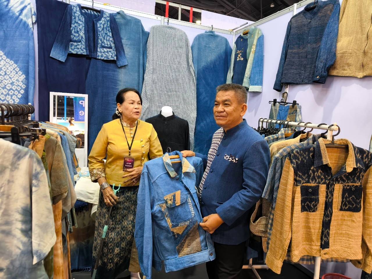 📢พช.สกลนคร ชวนเที่ยวงาน OTOP CITY 2024 Happy Market “มอบความสุข ด้วยของขวัญล้ำค่า จากภูมิปัญญาไทย” 14-22 ธ.ค. 67 ณ ชาเลนเจอร์ฮอลล์ 1-3 ศูนย์แสดงสินค้าและการประชุมอิมแพ็ค เมืองทองธานี