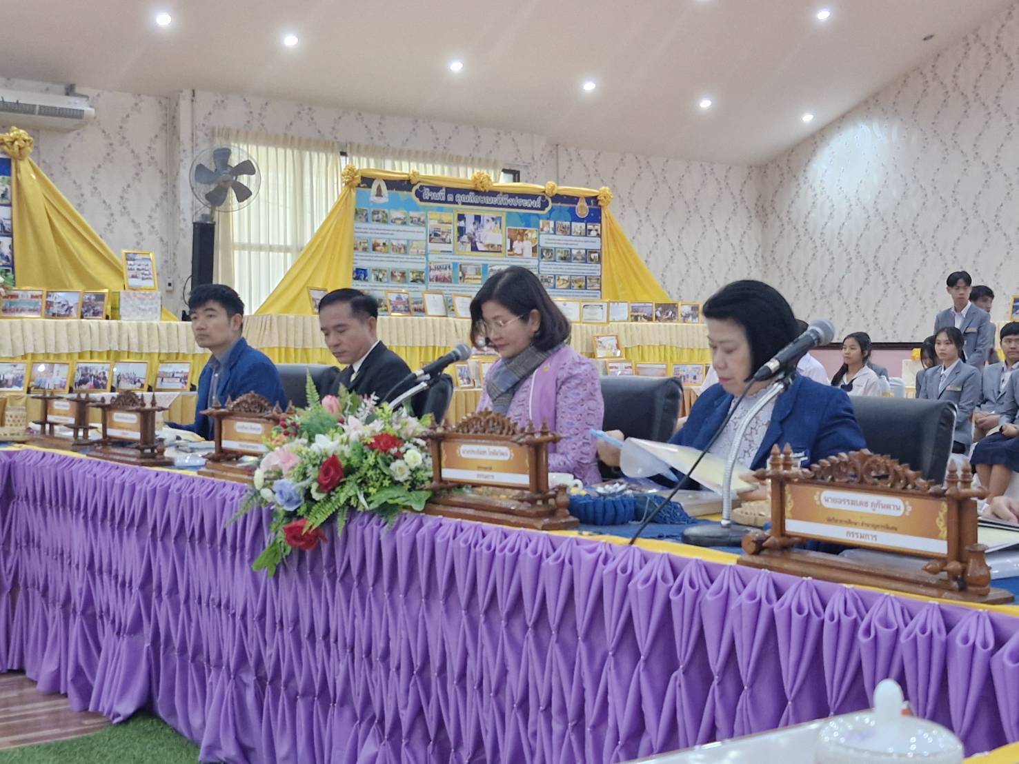 พช.สกลนคร : ร่วมต้อนรับคณะกรรมการการประเมินและคัดเลือกนักเรียนเพื่อรับรางวัลพระราชทานระดับการศึกษาขั้นพื้นฐาน ปีการศึกษา ๒๕๖๗ (ระดับจังหวัด)