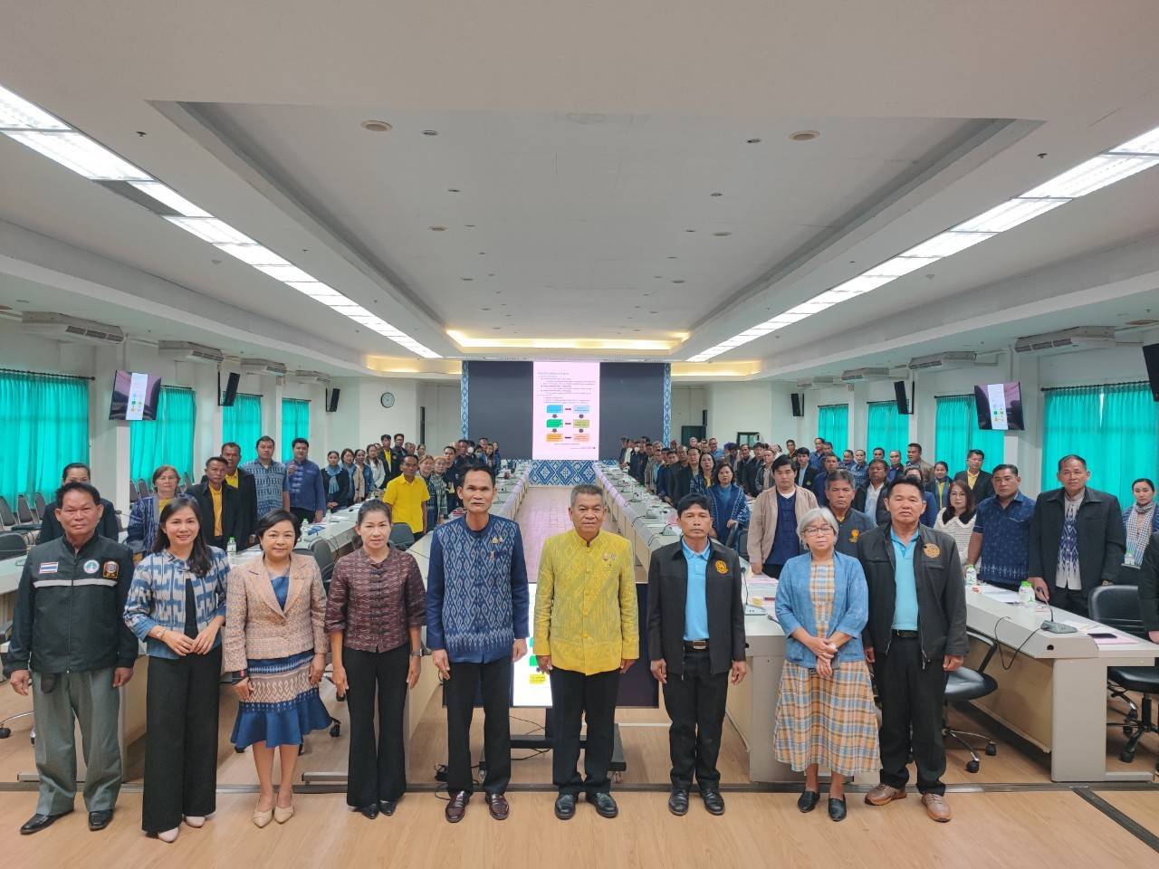 🎯 จังหวัดสกลนคร :ประชุม เชิงปฏิบัติการเสริมสร้างทักษะคณะกรรมการบริหารศูนย์ประสานงานองค์การชุมชนระดับอำเภอ(ศชอ.อ.)ประจำปีงบ ประมาณ พ.ศ.2568