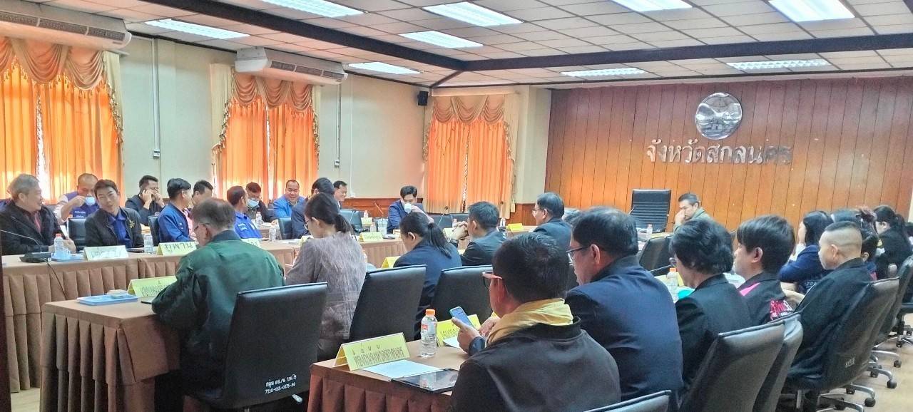 🎯พช.สกลนคร ร่วมประชุมคณะทํางานเฝ้าระวังปัญหายาเสพติดระดับพื้นที่จังหวัดสกลนคร (การประชุมโต๊ะข่าว) ประจำเดือนธันวาคม ๒๕๖๗ ครั้งที่ ๓ ประจําปีงบประมาณ พ.ศ.๒๕๖๘