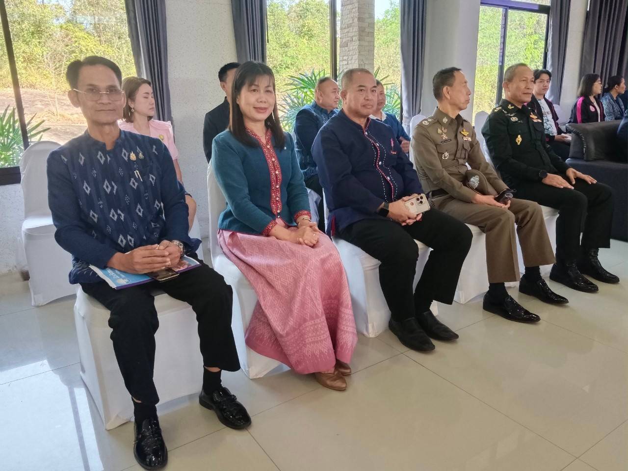 จังหวัดสกลนคร : ต้อนรับคณาจารย์และนักศึกษา (วปอ.) รุ่นที่ ๖๗ จากสถาบันวิชาการป้องกันประเทศ วิทยาลัยป้องกันราชอาณาจักร ในการศึกษาดูกิจกรรมและศึกษาภูมิประเทศ ในพื้นที่จังหวัดสกลนคร