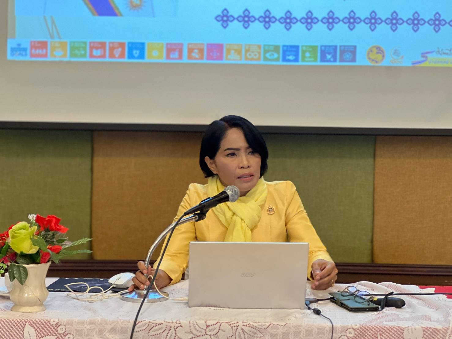📢พช.สกลนคร : จัดประชุมเชิงปฏิบัติการคณะกรรมการกองทุนแม่ของแผ่นดินหนุนเสริมความเข้มแข็งหมู่บ้าน/ชุมชน สู่การเป็นพื้นที่ปลอดภัยจากยาเสพติด