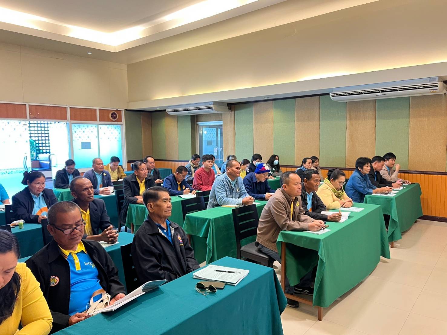 📢พช.สกลนคร : จัดประชุมเชิงปฏิบัติการคณะกรรมการกองทุนแม่ของแผ่นดินหนุนเสริมความเข้มแข็งหมู่บ้าน/ชุมชน สู่การเป็นพื้นที่ปลอดภัยจากยาเสพติด