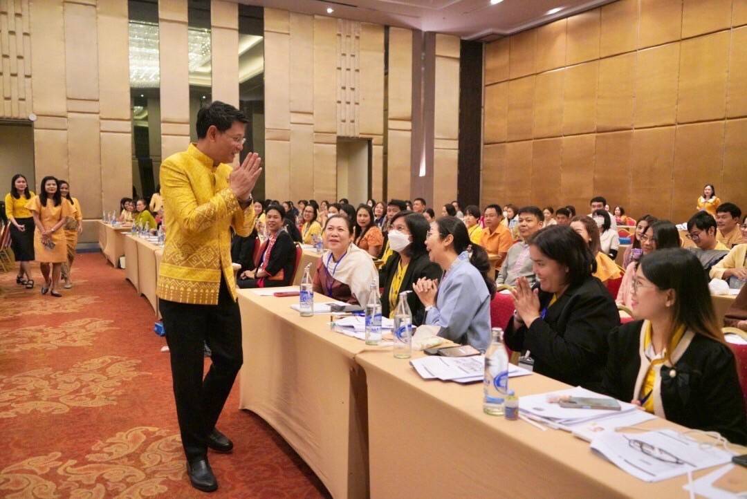 พช.สกลนคร : ร่วมประชุมเชิงปฏิบัติการเพิ่มประสิทธิภาพบุคลากรด้านการเงิน การคลัง และการบัญชี ปีงบประมาณ 2568