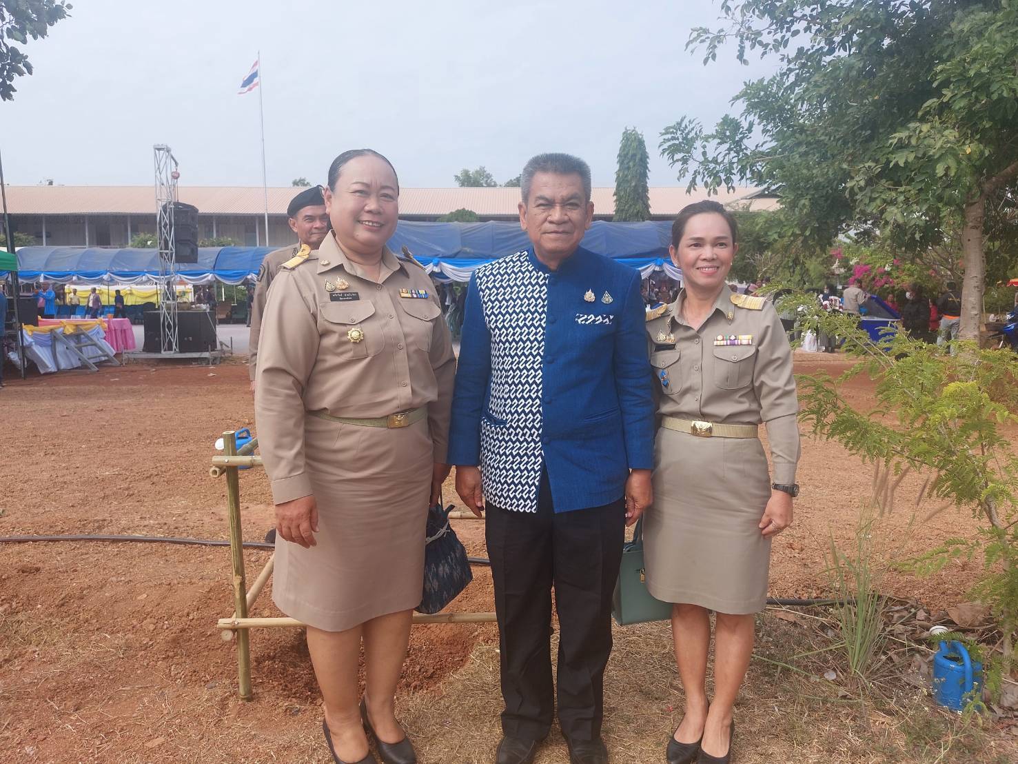 📢จังหวัดเคลื่อนที่ “บำบัดทุกข์ บำรุงสุข สร้างรอยยิ้มให้ประชาชน” ณ โรงเรียนชุมชนบ่อแสนพันมิตรภาพที่ 211 บ้านแสนพัน หมู่ที่ 11 ตำบลอุ่มจาน อำเภอกุสุมาลย์ จังหวัดสกลนคร