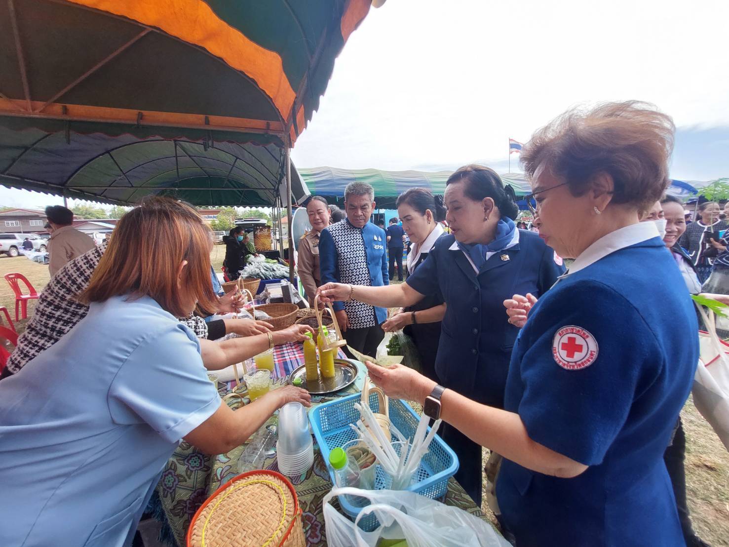 📢จังหวัดเคลื่อนที่ “บำบัดทุกข์ บำรุงสุข สร้างรอยยิ้มให้ประชาชน” ณ โรงเรียนชุมชนบ่อแสนพันมิตรภาพที่ 211 บ้านแสนพัน หมู่ที่ 11 ตำบลอุ่มจาน อำเภอกุสุมาลย์ จังหวัดสกลนคร