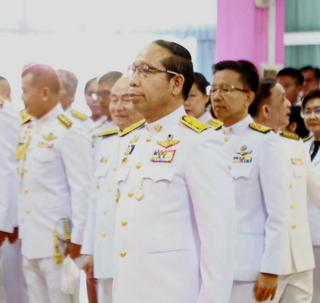 📢ผู้ว่าราชการจังหวัดสกลนคร นำทุกภาคส่วน ร่วมพิธีวางพุ่มดอกไม้และถวายราชสดุดี เนื่องในวันสมเด็จพระเจ้าตากสินมหาราช ประจำปีพุทธศักราช 2567 ณ ศูนย์บริหารจัดการน้ำจังหวัดสกลนคร องค์การบริหารส่วนจังหวัดสกลนคร