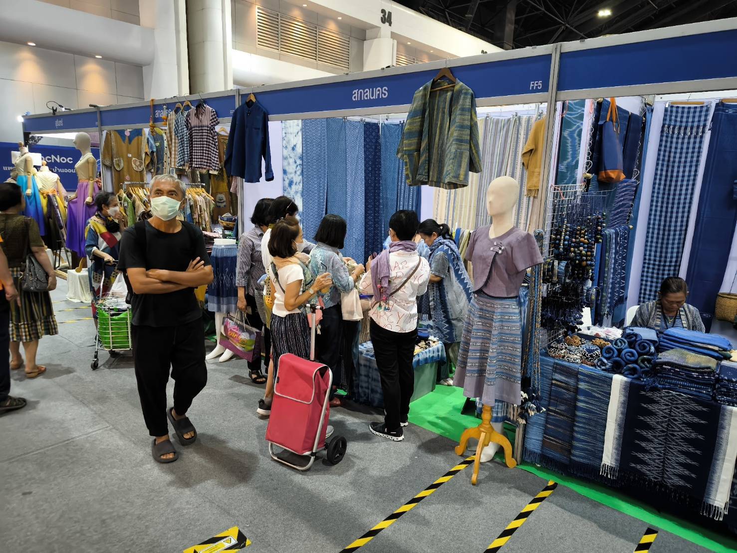 พช.สกลนคร เชิญช้อปในงาน “OTOP City 2024 Happy Market” ระหว่างวันที่ 14 – 22 ธันวาคม 2667 นี้ ณ ชาเลนเจอร์ฮอลล์ 1-3 ศูนย์แสดงสินค้าและการประชุมอิมแพ็ค เมืองทองธานี