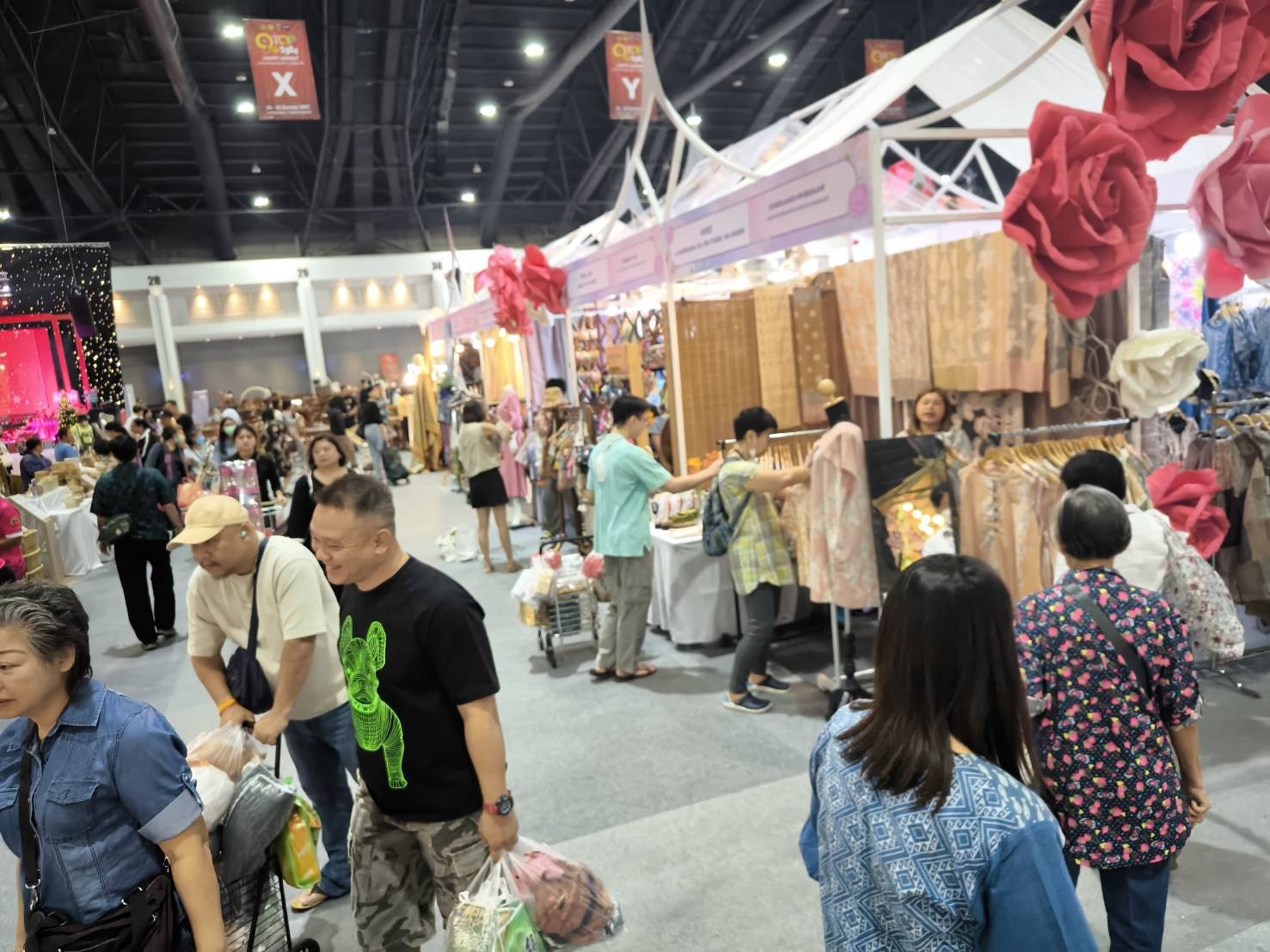 📰พช.สกลนคร เชิญช้อปในงาน “OTOP City 2024 Happy Market” ระหว่างวันที่ 14 – 22 ธันวาคม 2667 นี้ ณ ชาเลนเจอร์ฮอลล์ 1-3 ศูนย์แสดงสินค้าและการประชุมอิมแพ็ค เมืองทองธานี