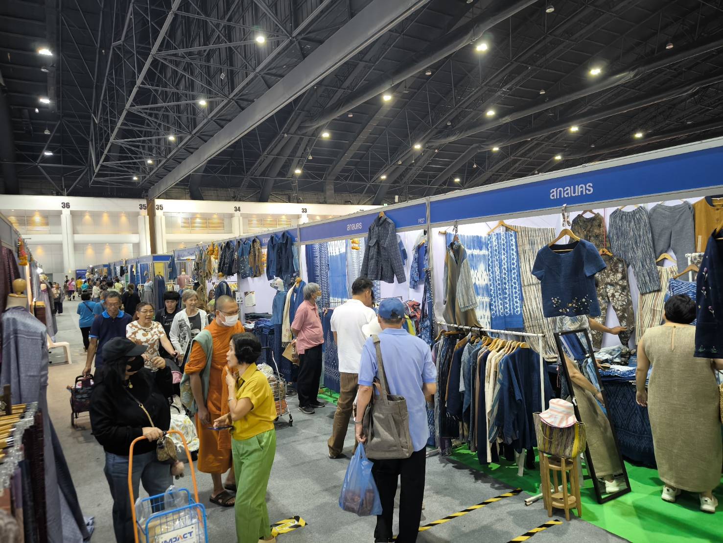 📰พช.สกลนคร เชิญช้อปในงาน “OTOP City 2024 Happy Market” ระหว่างวันที่ 14 – 22 ธันวาคม 2667 นี้ ณ ชาเลนเจอร์ฮอลล์ 1-3 ศูนย์แสดงสินค้าและการประชุมอิมแพ็ค เมืองทองธานี