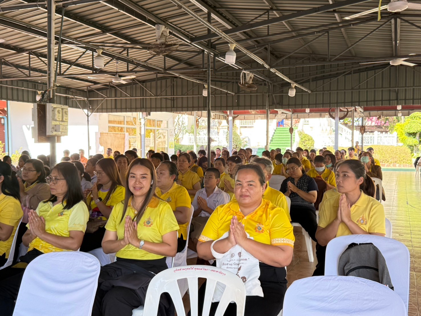 จังหวัดสกลนคร  จัดพิธีเจริญพระพุทธมนต์และบำเพ็ญจิตภาวนา ถวายเป็นพระราชกุศล เนื่องในโอกาสวันคล้ายวันพระบรมราชสมภพ พระบาทสมเด็จพระบรมชนกาธิเบศร มหาภูมิพลอดุลยเดชมหาราช บรมนาถบพิตร  วันชาติ และวันพ่อแห่งชาติ  5 ธันวาคม 2567 