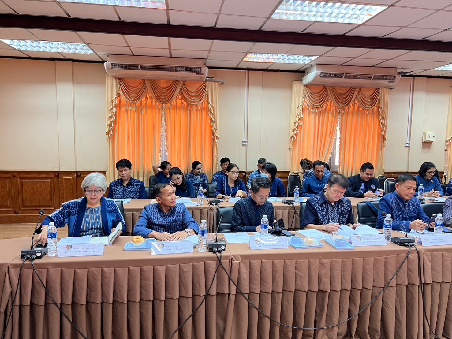 📢พช.สกลนคร : ประชุมผู้บริหารและนักวิชาการพัฒนาชุมชนจังหวัดสกลนคร ครั้งที่ ๑๒/๒๕๖๗ ประจำเดือน ธันวาคม ๒๕๖๗ ณ ห้องเทสรังสี ชั้น ๒ ศาลากลางจังหวัดสกลนคร