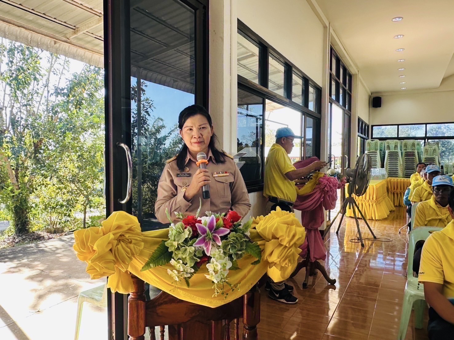 🏡 พช.สกลนคร : ร่วมกิจกรรม“วันพัฒนา” อำเภอภูพาน ประจำปี 2567 และการขับเคลื่อน “ตำบลเข้มแข็ง ตามหลักปรัชญาของเศรษฐกิจพอเพียง” พร้อมประกาศความสำเร็จการขับเคลื่อนโครงการเพิ่มรายได้ ลดรายจ่าย ขยายโอกาส และส่งเสริมการดำเนินชีวิตตามแนวทางปรัชญาของเศรษฐกิจพอเพียง อำเภอภูพาน