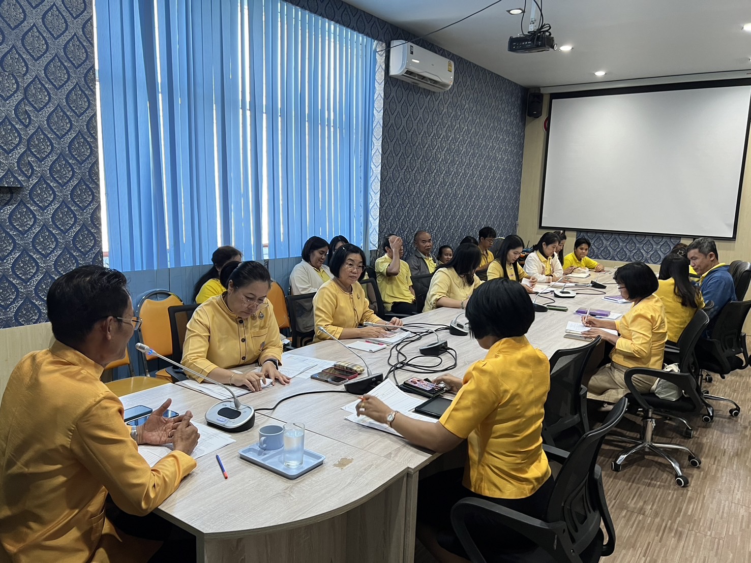📢พช.สกลนคร : จัดประชุมเจ้าหน้าที่พัฒนาชุมชนจังหวัดเพื่อขับเคลื่อนงานพัฒนาชุมชน