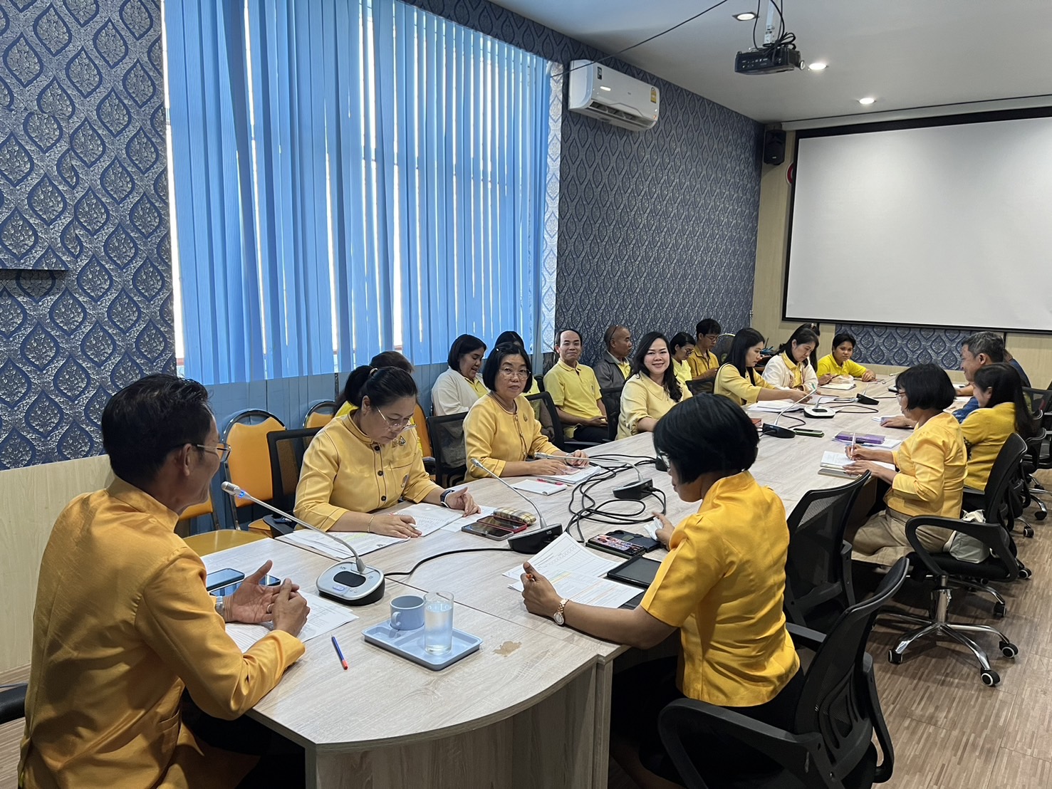 📢พช.สกลนคร : จัดประชุมเจ้าหน้าที่พัฒนาชุมชนจังหวัดเพื่อขับเคลื่อนงานพัฒนาชุมชน