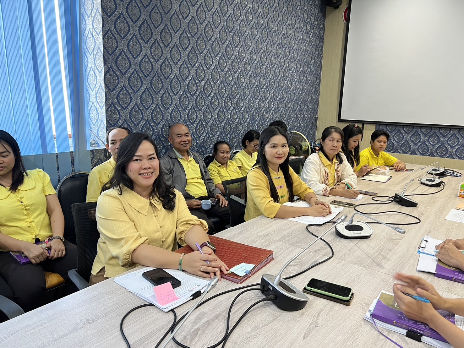 📢พช.สกลนคร : จัดประชุมเจ้าหน้าที่พัฒนาชุมชนจังหวัดเพื่อขับเคลื่อนงานพัฒนาชุมชน