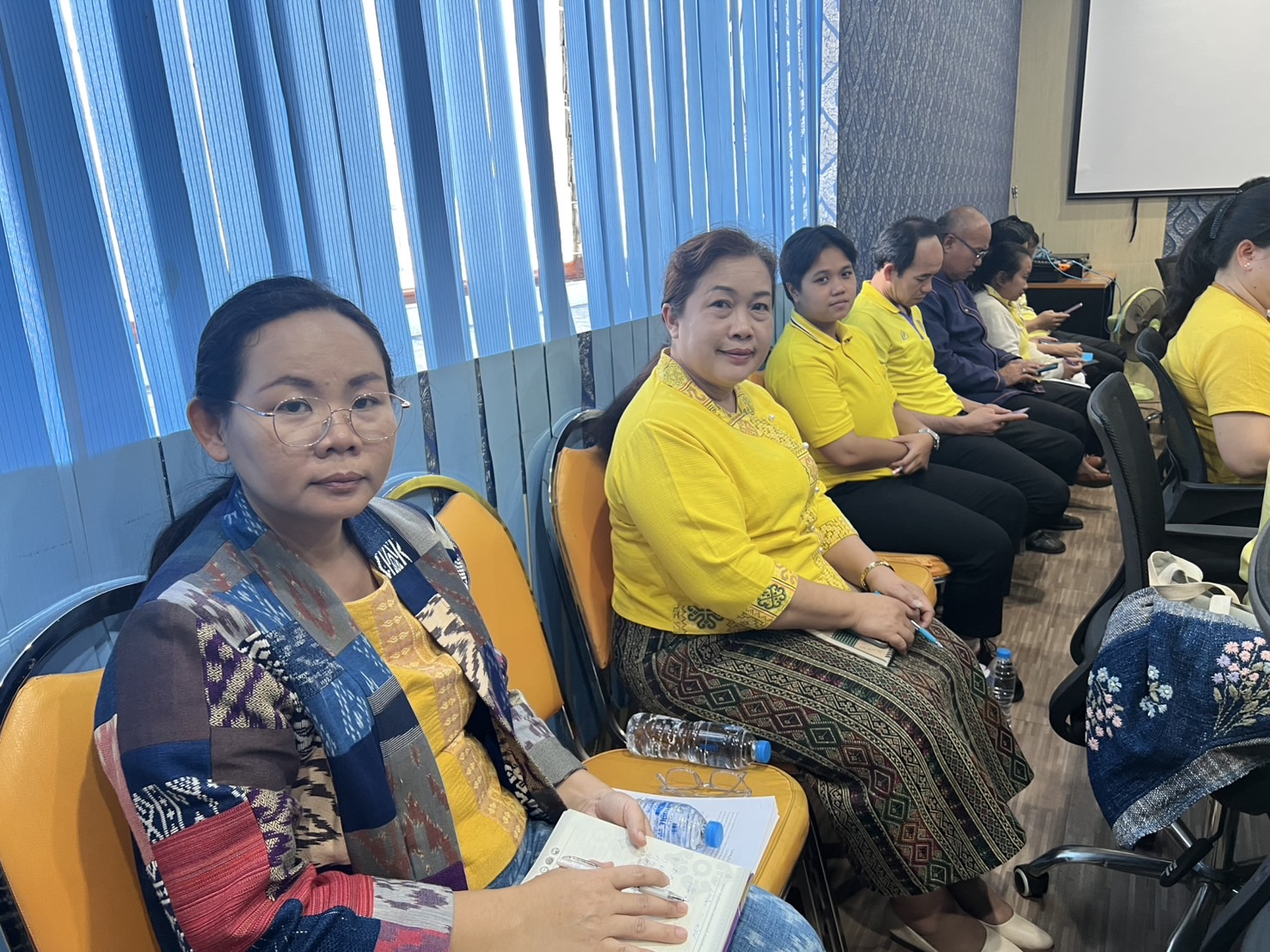 📢พช.สกลนคร : จัดประชุมเจ้าหน้าที่พัฒนาชุมชนจังหวัดเพื่อขับเคลื่อนงานพัฒนาชุมชน