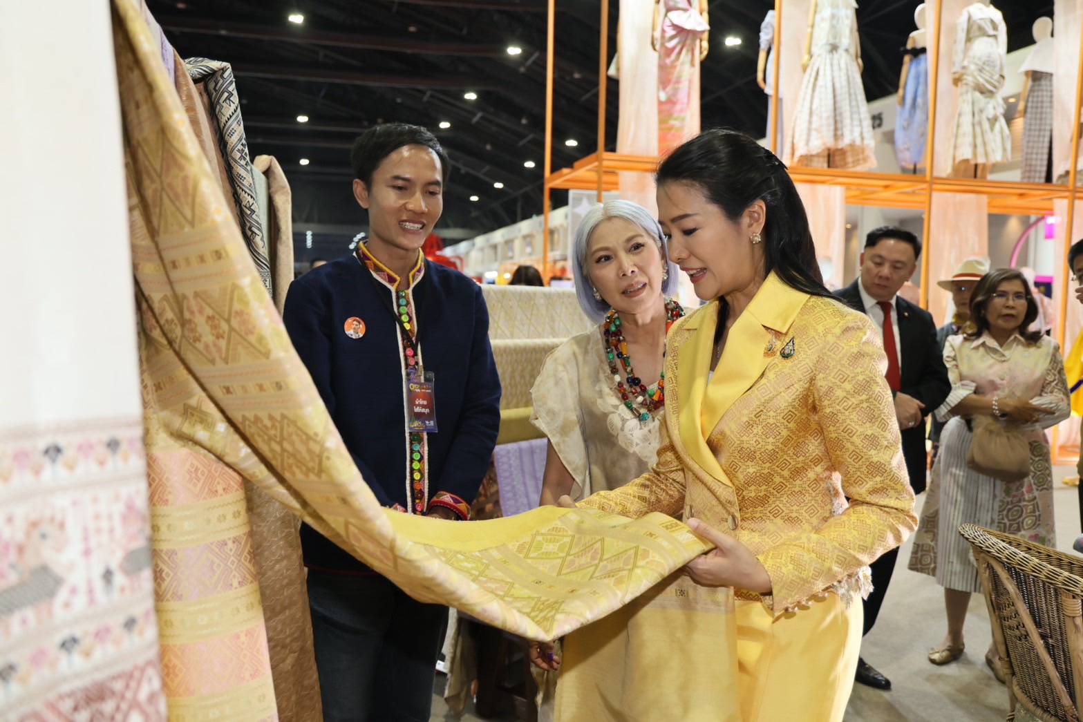 พิธีเปิดสุดยิ่งใหญ่ !! “OTOP City 2024 Happy Market” กระทรวงมหาดไทยมอบความสุขให้คนไทยส่งท้ายปลายปี