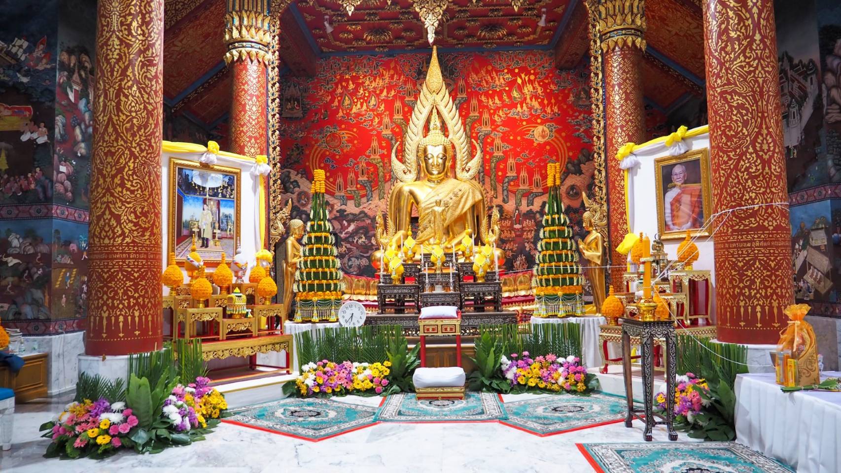 ผู้ว่าราชการจังหวัดสกลนคร นำประชาชนทำบุญตักบาตร เสริมสิริมงคล เนื่องในโอกาสวันขึ้นปีใหม่ 2568
