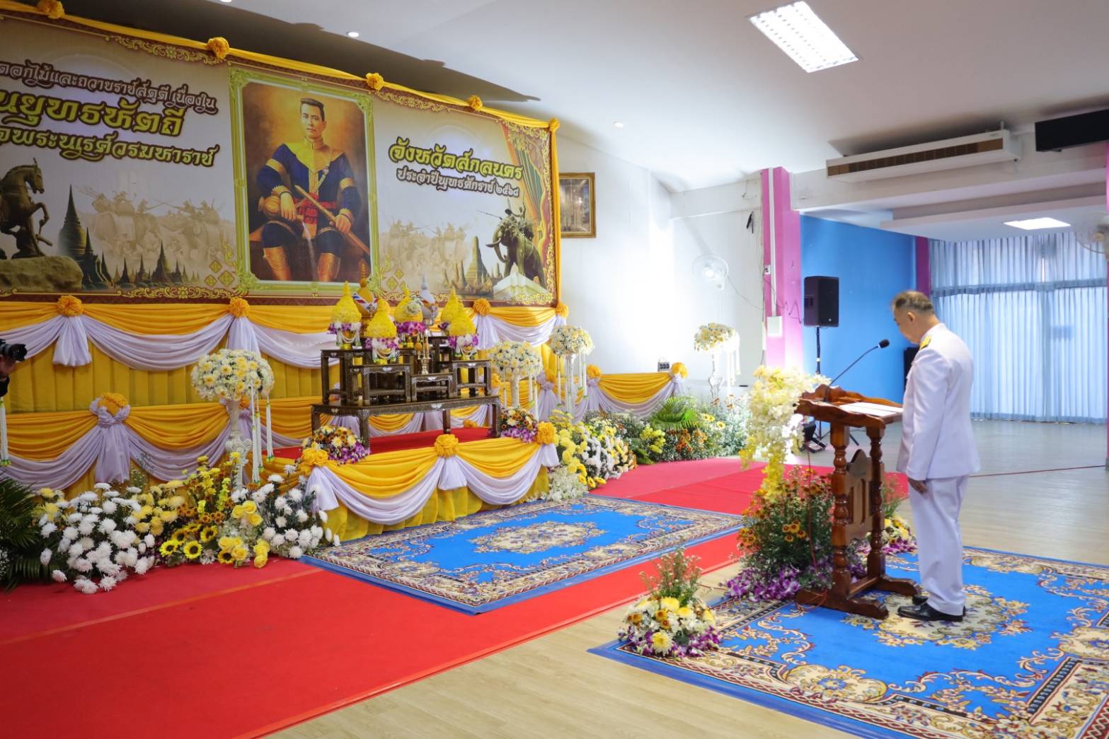 📢จังหวัดสกลนคร จัดงานรัฐพิธี เนื่องในวันพ่อขุนรามคำแหงมหาราช และ วันยุทธหัตถีสมเด็จพระนเรศวรมหาราช ประจำปี 2568 โดยมีทุกภาคส่วนในจังหวัดสกลนคร ร่วมพิธีวางพุ่มดอกไม้ถวายราชสักการะ กล่าวถวายราชสดุดี เพื่อน้อมรำลึกในพระมหากรุณาธิคุณอย่างหาที่สุดมิได้