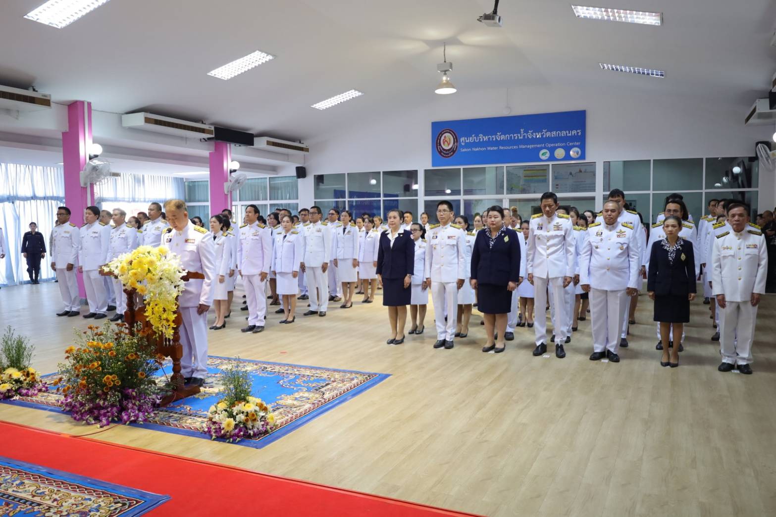 📢จังหวัดสกลนคร จัดงานรัฐพิธี เนื่องในวันพ่อขุนรามคำแหงมหาราช และ วันยุทธหัตถีสมเด็จพระนเรศวรมหาราช ประจำปี 2568 โดยมีทุกภาคส่วนในจังหวัดสกลนคร ร่วมพิธีวางพุ่มดอกไม้ถวายราชสักการะ กล่าวถวายราชสดุดี เพื่อน้อมรำลึกในพระมหากรุณาธิคุณอย่างหาที่สุดมิได้