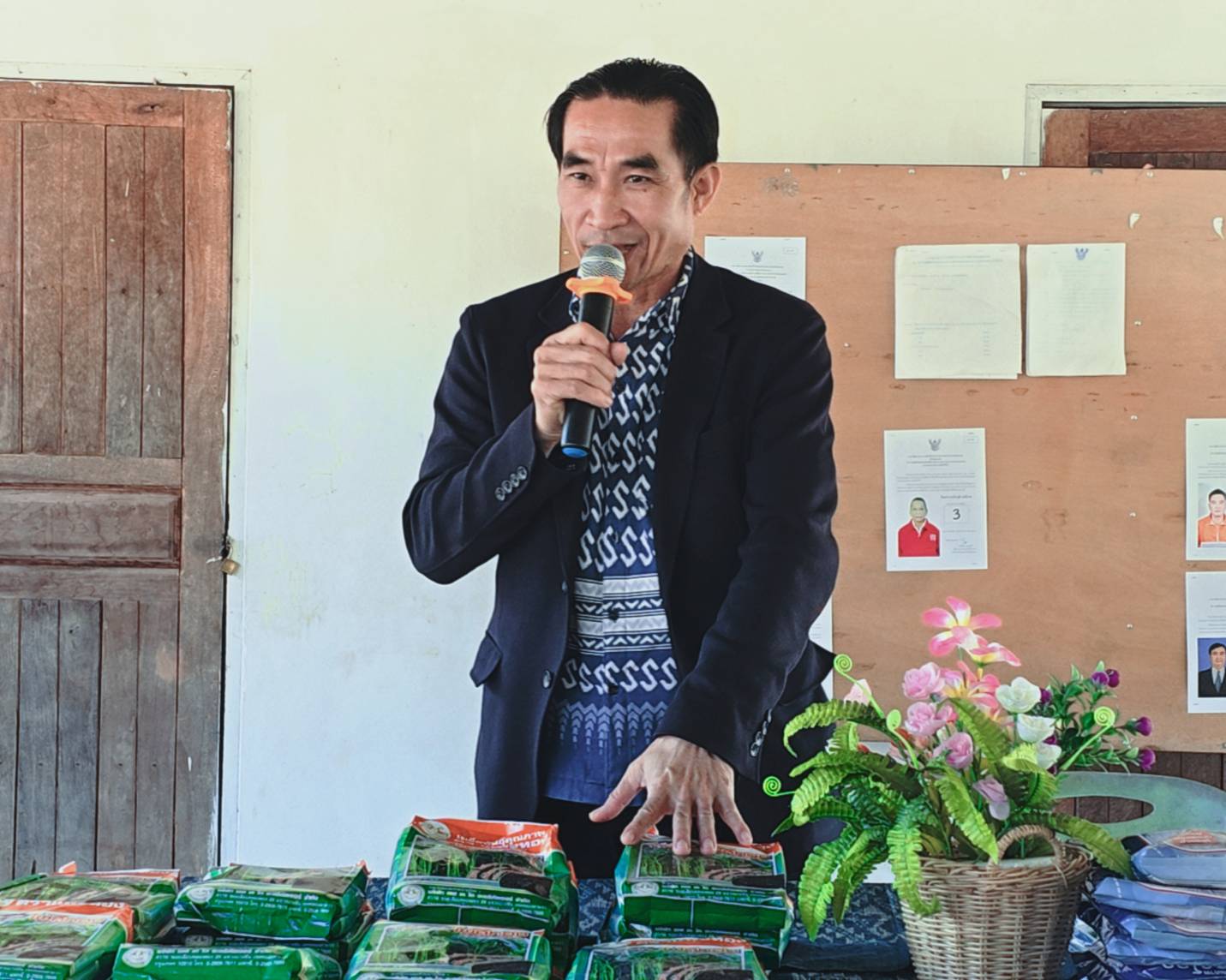 📢พช.สกลนคร : ร่วมกิจกรรมสารสนเทศตำบลต้นแบบเพื่อพัฒนาคุณภาพชีวิต ภายใต้โครงการ/กิจกรรมบ้านนี้มีรัก ปลูกผักกินเอง แก้ไขความยากจน ยกระดับคุณภาพชีวิตคนในชุมชน