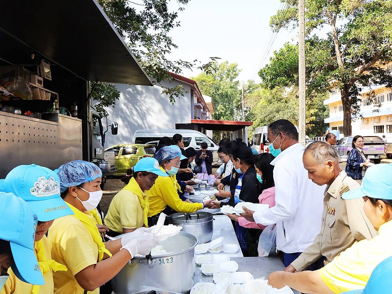 📣หน่วยแพทย์เคลื่อนที่ตามรอยพระราชดำริเรือพระราชทานเวชพาหน์ สภากาชาดไทย ออกให้บริการประชาชน อ.ภูพาน และ อ.กุดบาก