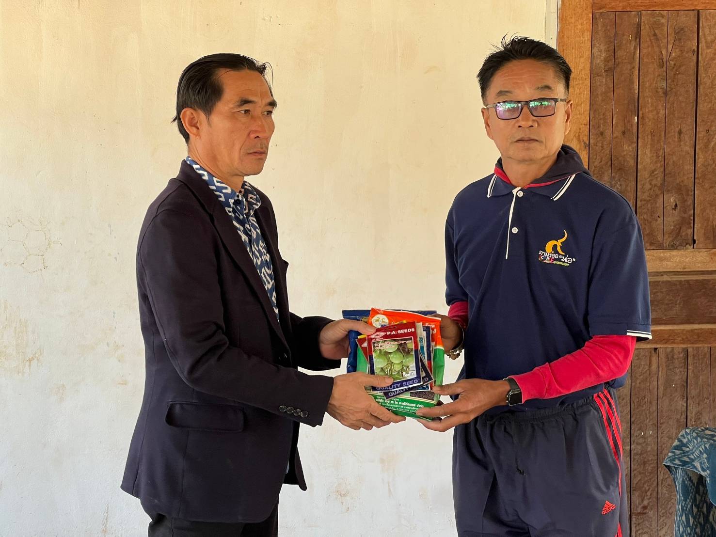 📢พช.สกลนคร : ร่วมกิจกรรมสารสนเทศตำบลต้นแบบเพื่อพัฒนาคุณภาพชีวิต ภายใต้โครงการ/กิจกรรมบ้านนี้มีรัก ปลูกผักกินเอง แก้ไขความยากจน ยกระดับคุณภาพชีวิตคนในชุมชน