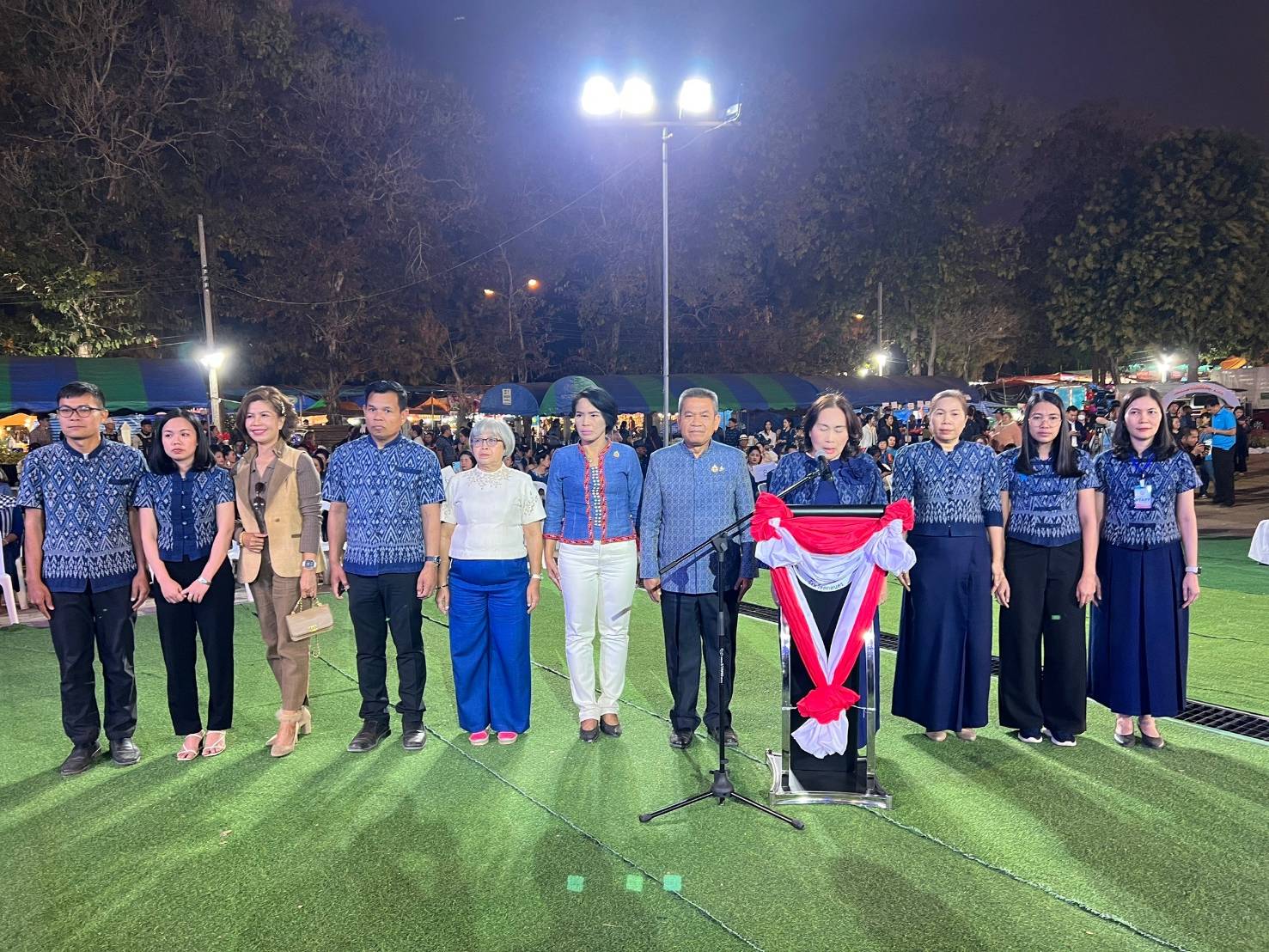 จังหวัดสกลนคร จัดเดินแบบแฟชั่น ” ผ้าไทยใส่ให้สนุก” ในงานรวมน้ำใจไทสกล จังหวัดสกลนคร ประจำปี 2568 ส่งเสริมผลิตภัณฑ์ชุมชน กลุ่มอาชีพ ให้เป็นที่รู้จัก สร้างรายได้สู่ชุมชน