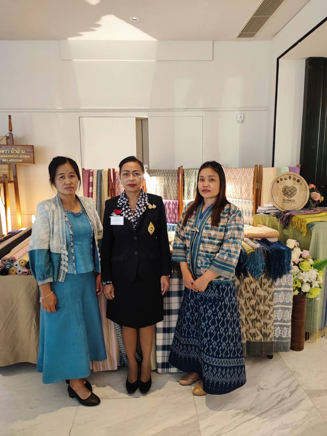 🏘พช.สกลนคร:จัดนิทรรศการ “ผ้าไทย ใส่ให้สนุก” ในการประชุมใหญ่สามัญสมาคมแม่บ้านมหาดไทย ประจำปี 2568