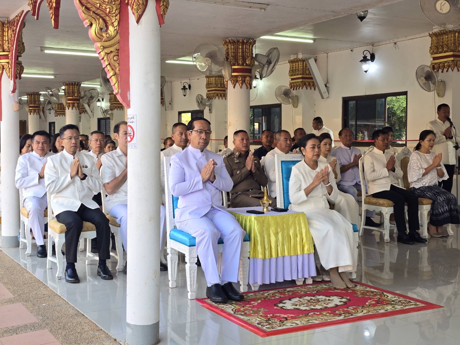 📢ผู้ว่าราชการจังหวัดสกลนคร นำพุทธศาสนิกชน ร่วมทำบุญตักบาตร เนื่องในวันมาฆบูชา