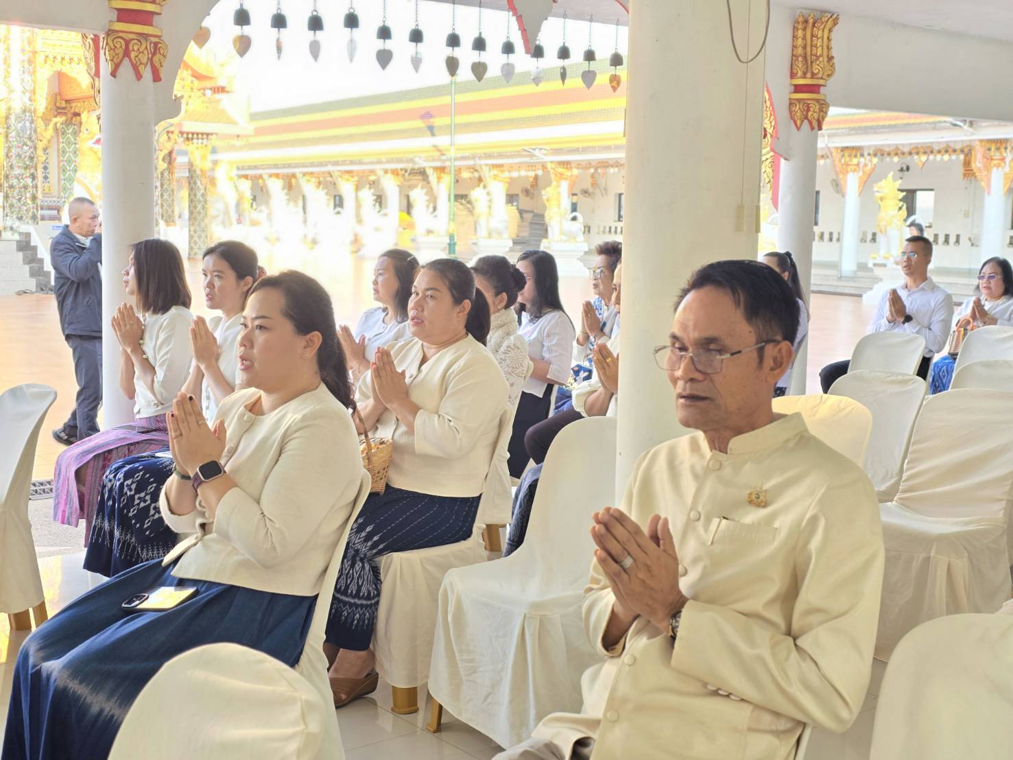 📢ผู้ว่าราชการจังหวัดสกลนคร นำพุทธศาสนิกชน ร่วมทำบุญตักบาตร เนื่องในวันมาฆบูชา