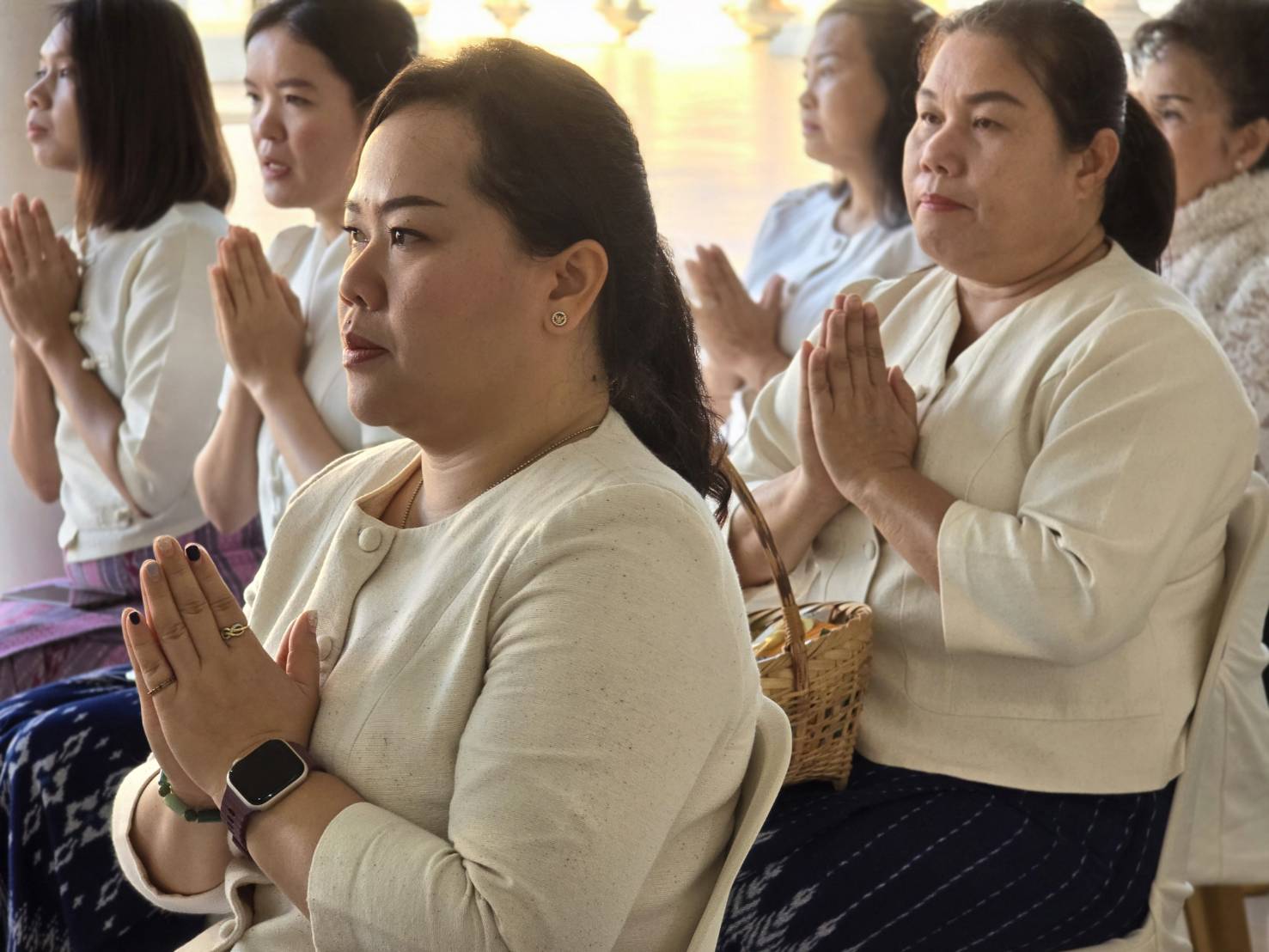 📢ผู้ว่าราชการจังหวัดสกลนคร นำพุทธศาสนิกชน ร่วมทำบุญตักบาตร เนื่องในวันมาฆบูชา