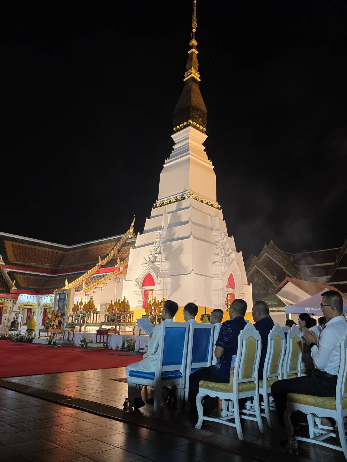 📢ผู้ว่าราชการจังหวัดสกลนคร นำพุทธศาสนิกชน ร่วมฟังธรรมเทศนา ทำวัตรสวดมนต์เย็น และเวียนเทียนเนื่องในวันมาฆบูชา ณ วัดพระธาตุเชิงชุมวรวิหาร จังหวัดสกลนคร