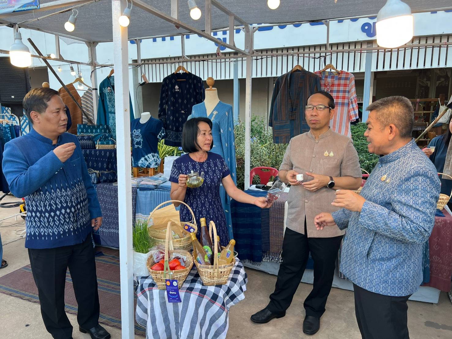 📢จังหวัดสกลนคร:จัดกิจกรรมการทดสอบตลาด และเผยแพร่การยกระดับมรดกแห่งภูมิปัญญา ดอนกอยโมเดล ภายใต้งาน “ผ้าไทย ใส่ให้สนุก”