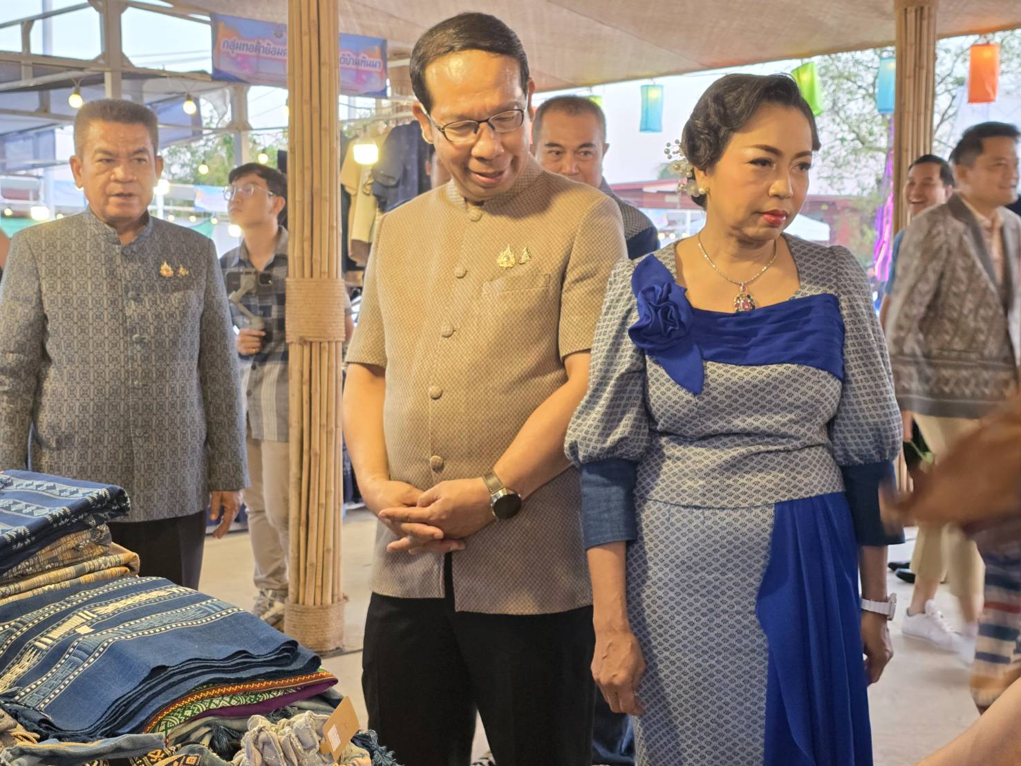 📢จังหวัดสกลนคร:จัดกิจกรรมการทดสอบตลาด และเผยแพร่การยกระดับมรดกแห่งภูมิปัญญา ดอนกอยโมเดล ภายใต้งาน “ผ้าไทย ใส่ให้สนุก”