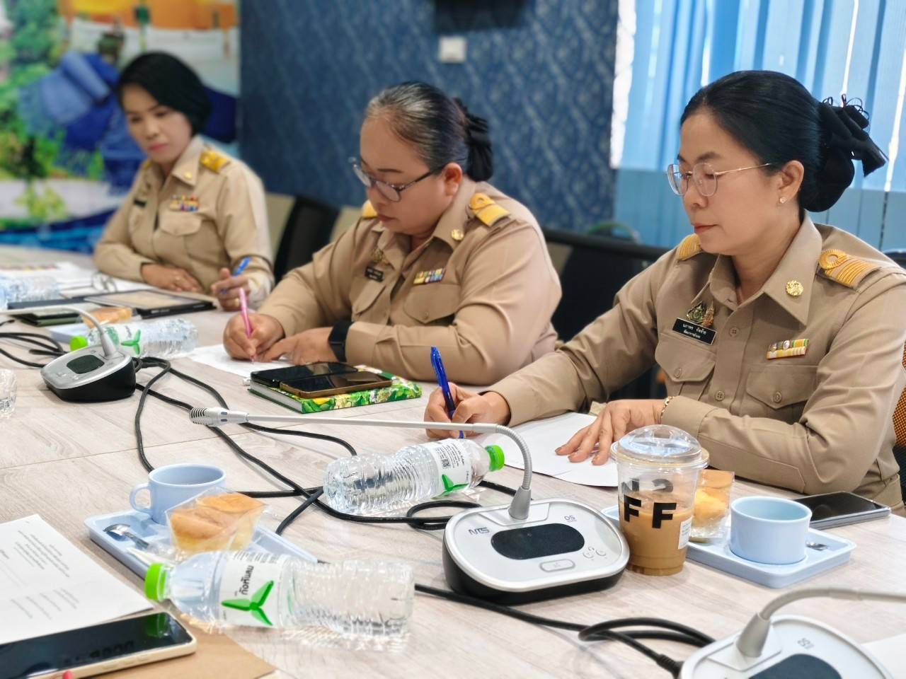 พช.สกลนคร ประชุมระดมความคิดในการขับเคลื่อนโครงการริเริ่มสร้างสรรค์ ประจำปี พ.ศ. 2568 วันที่ 17 กุมภาพันธ์ 2568 เวลา 13.20 น. ณ ห้องประชุมกองทุนพัฒนาบทบาทสตรีจังหวัดสกลนคร ชั้น 1 ศาลากลางจังหวัดสกลนคร (หลังเก่า)