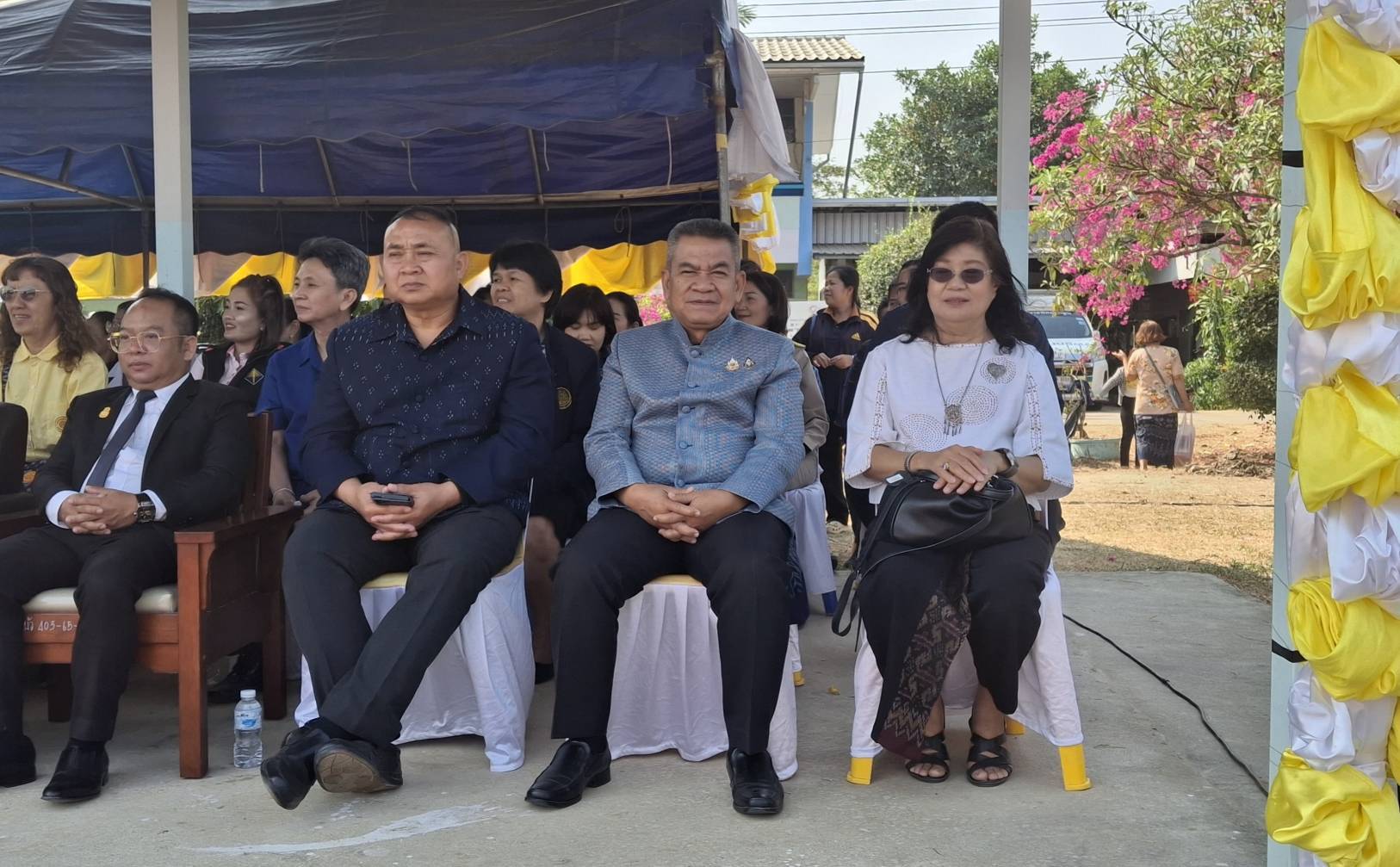 📢ผู้ว่าราชการจังหวัดสกลนคร นำทีมจังหวัดเคลื่อนที่ออกหน่วยบำบัดทุกข์ บำรุงสุข สร้างรอยยิ้มให้ประชาชน” ณ อำเภอนิคมน้ำอูน