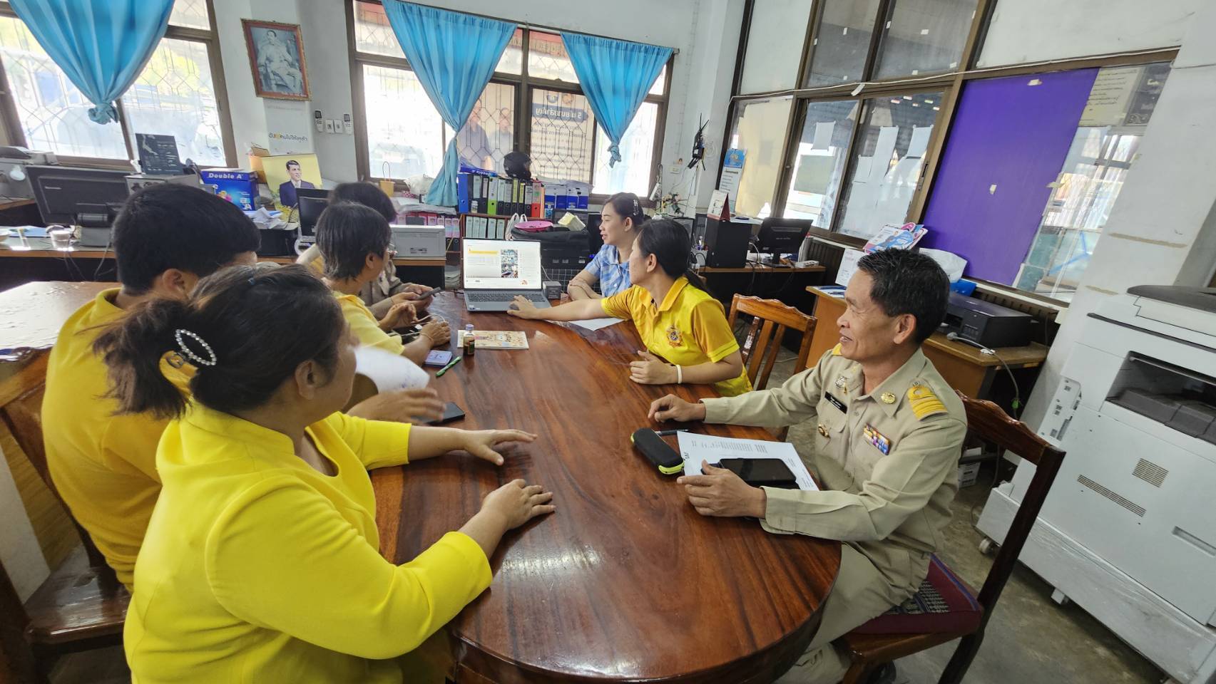 📢พช.สกลนคร : ร่วมประชุมฝึกอบรมการใช้งานระบบโปรแกรมบันทึกและประมวลผลข้อมูล (จปฐ.)และ ข้อมูลพื้นฐานระดับหมู่บ้าน (กชช.2ค) ปี 2568 ผ่านระบบวีดิทัศน์ทางไกล (Video Conference)