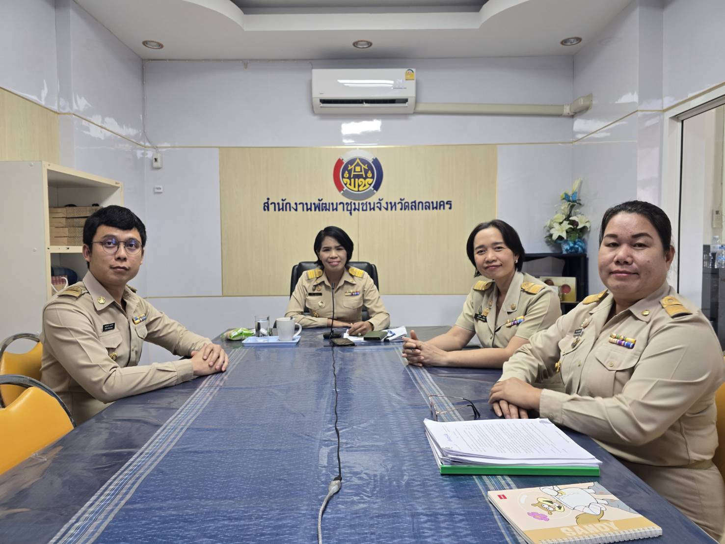 📢พช.สกลนคร : ประชุมขับเคลื่อนหมู่บ้านทุนชุมชนขับเคลื่อนเศรษฐกิจฐานรากและแก้ไขปัญหายาเสพติด ผ่านระบบออนไลน์ Cisco webex