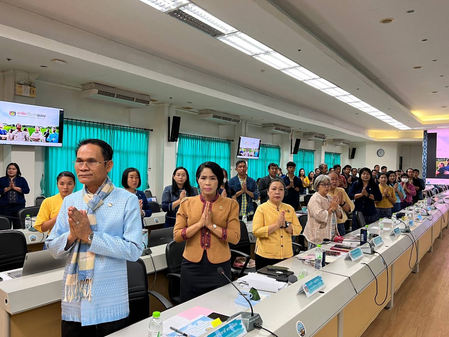 พช.สกลนคร ประชุมขับเคลื่อนตัวชี้วัด มุ่งสู่เป้าหมาย”ความสุข ความสำเร็จ พัฒนาคุณภาพชีวิตประชาชน”